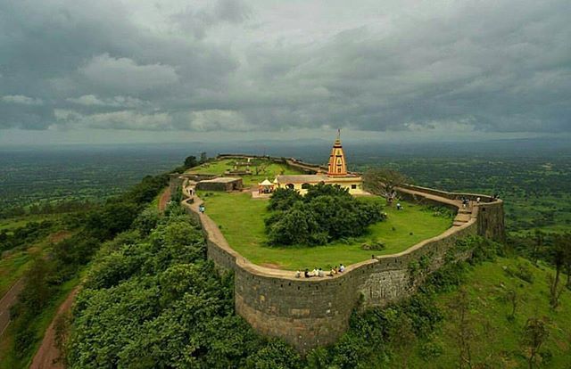 Yellur fort Rajhansgad fort Belagavi
